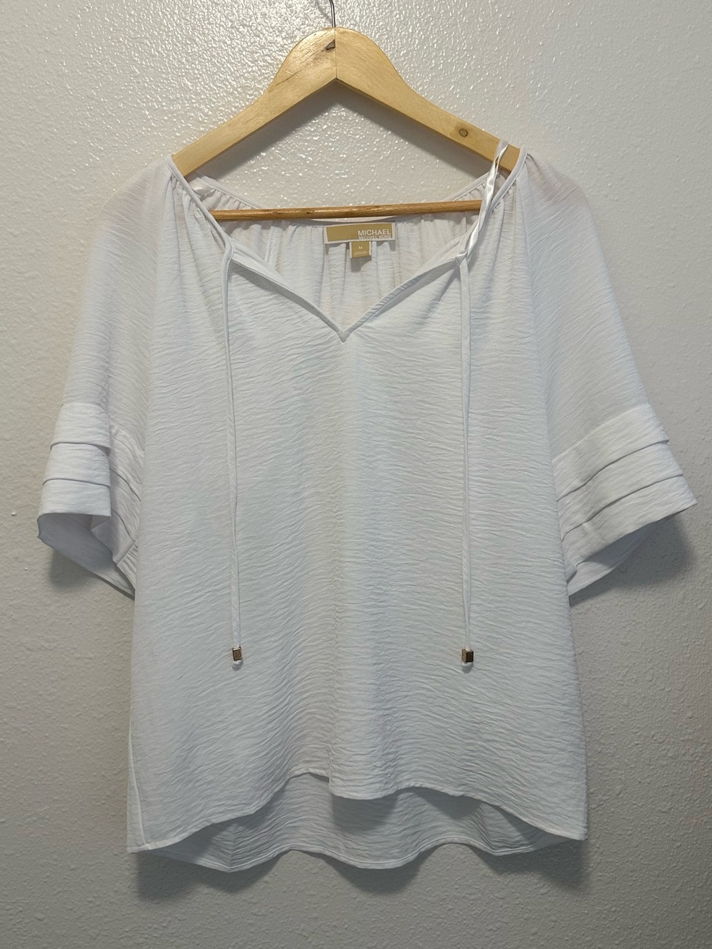 Michael Michael Kors White V-Neck Tie-Front Short Sleeve Blouse